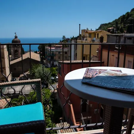 Casa Aricò&shatulle Bed & Breakfast *