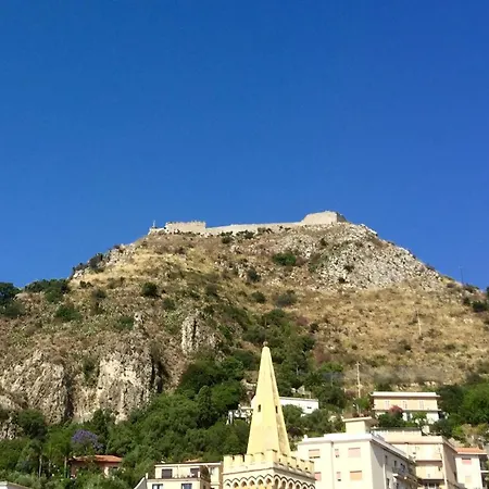 Casa Arico & Shatulle Taormina