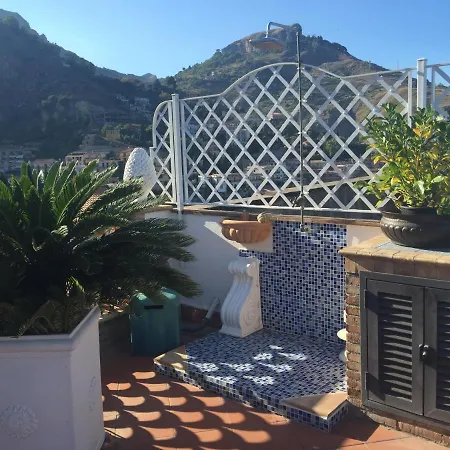 Casa Arico & Shatulle 4*