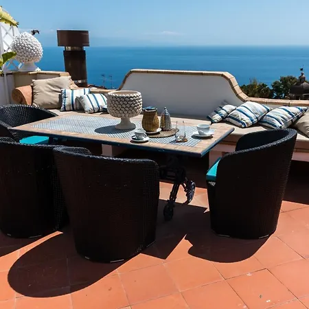 Casa Arico & Shatulle 4*